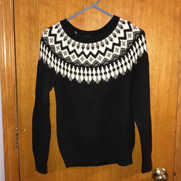 Old Navy Sweaters - Black Old Navy sweater!